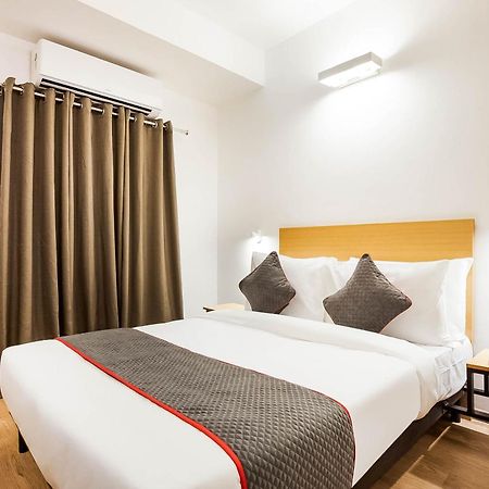 Super Townhouse Lords Inn Regency Mānglia Екстериор снимка